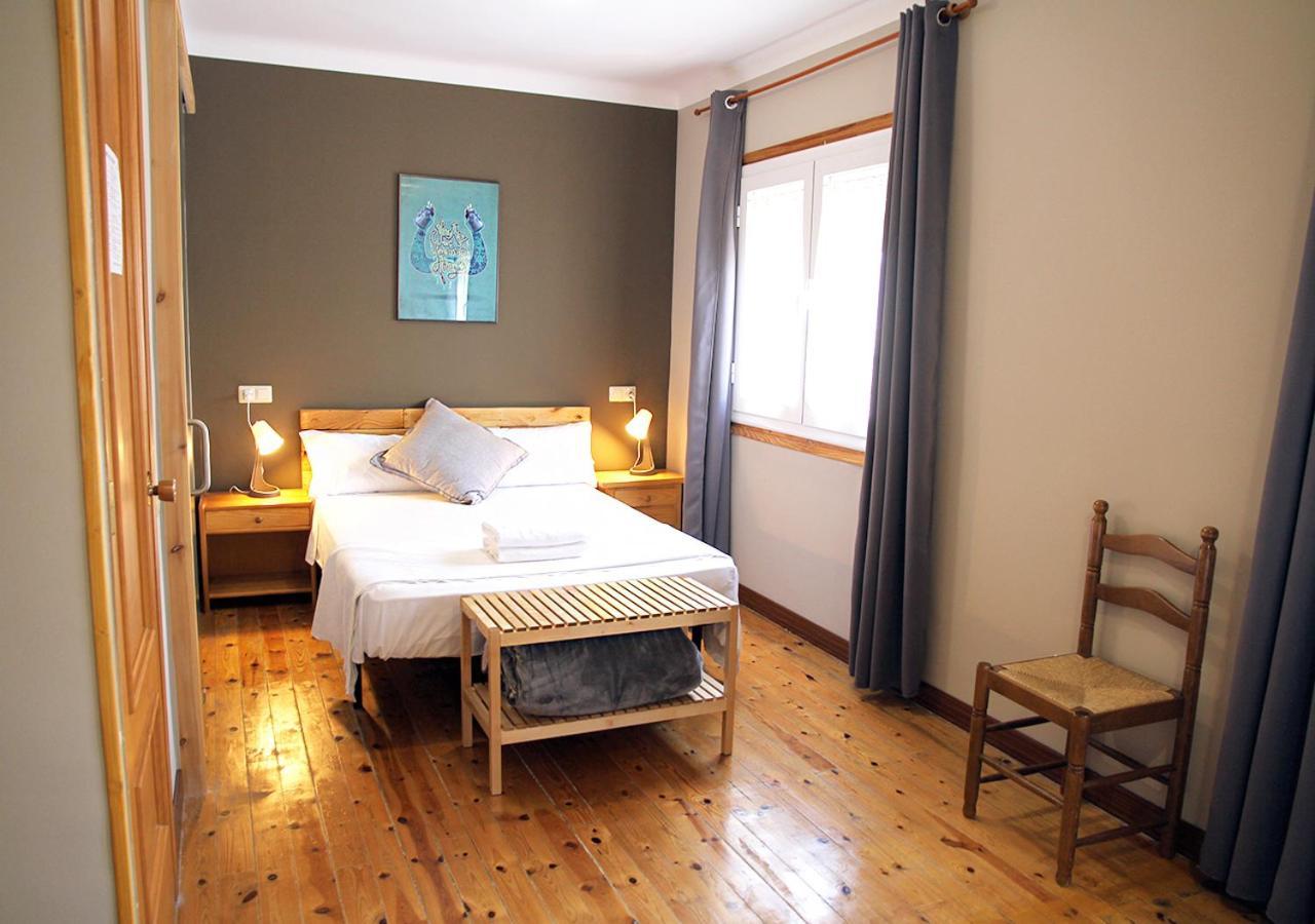 Hostal Fonda Prat Puigcerda Bagian luar foto