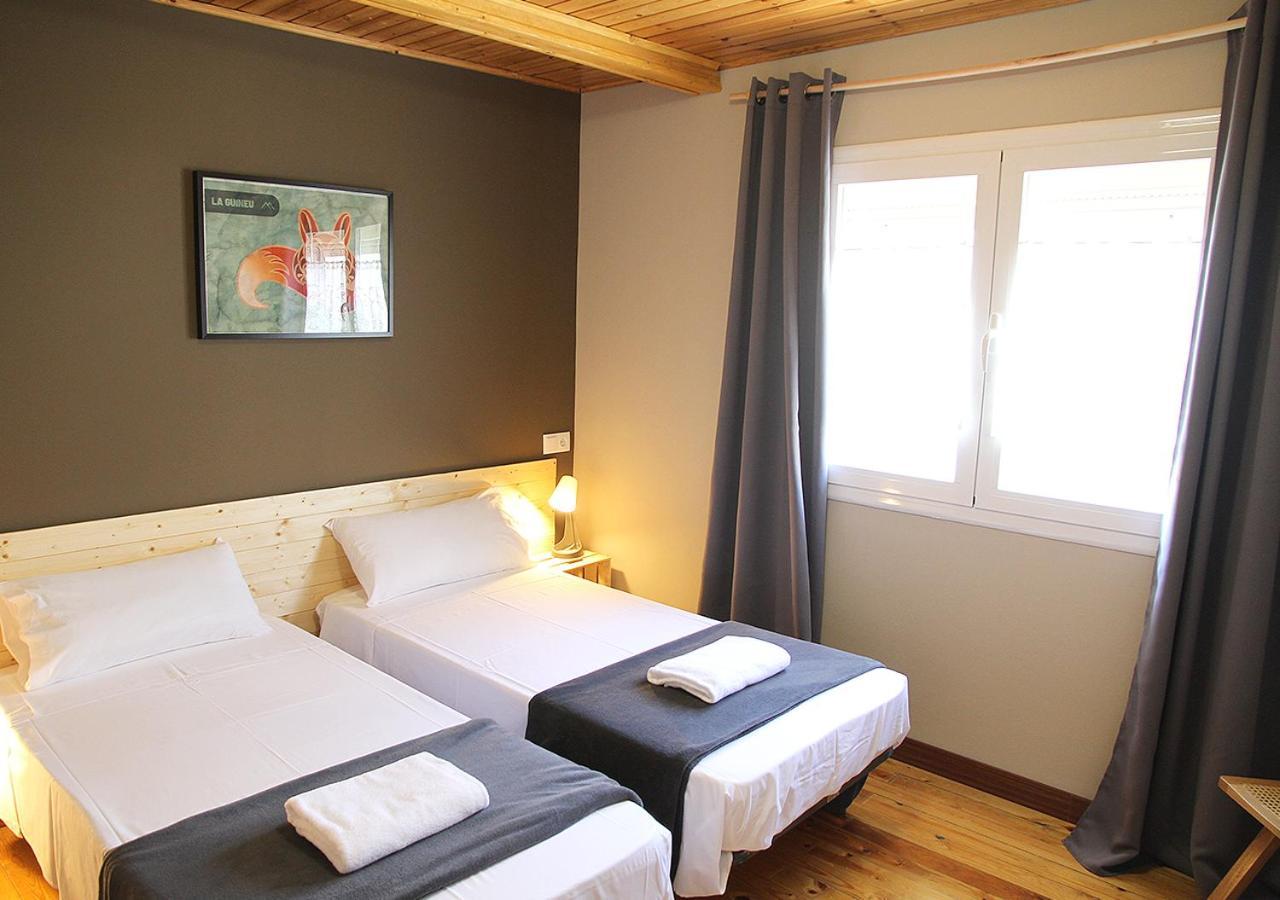 Hostal Fonda Prat Puigcerda Bagian luar foto