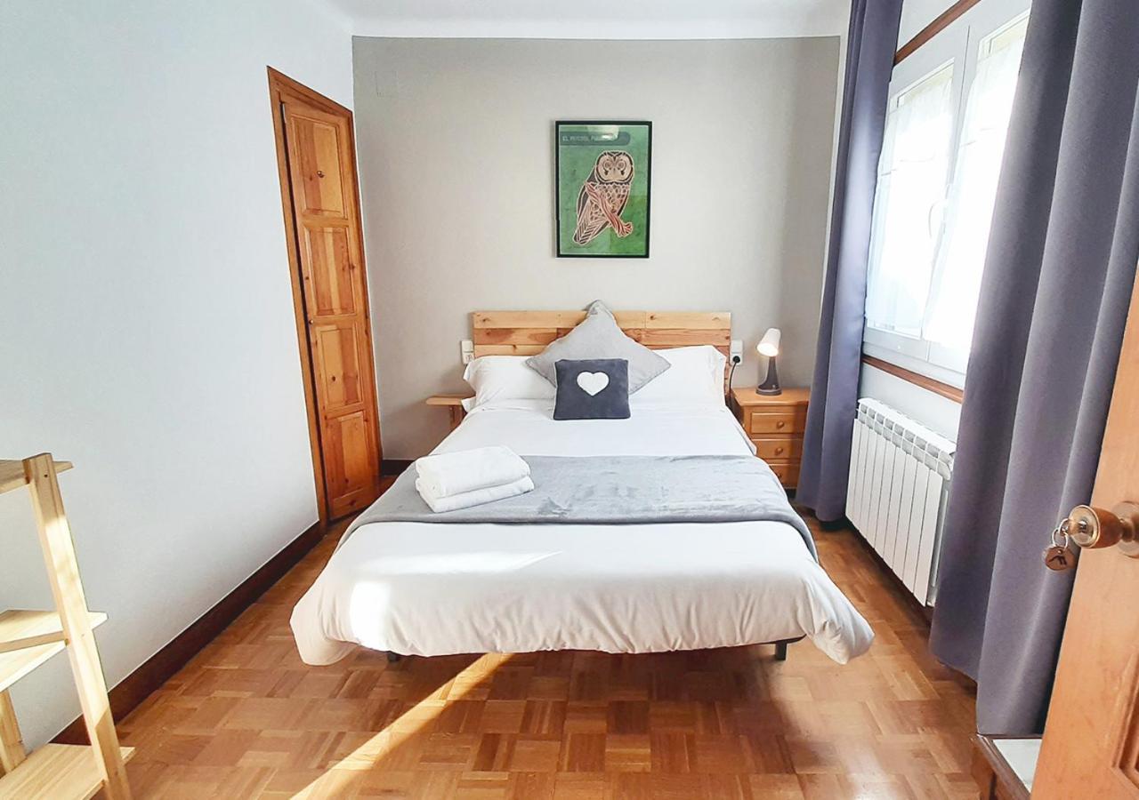 Hostal Fonda Prat Puigcerda Bagian luar foto