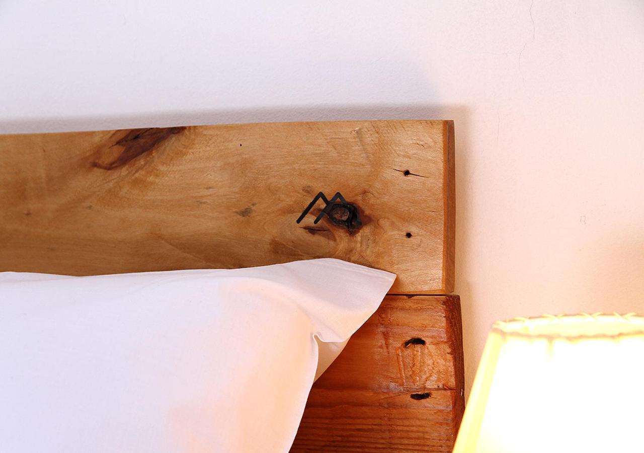 Hostal Fonda Prat Puigcerda Bagian luar foto