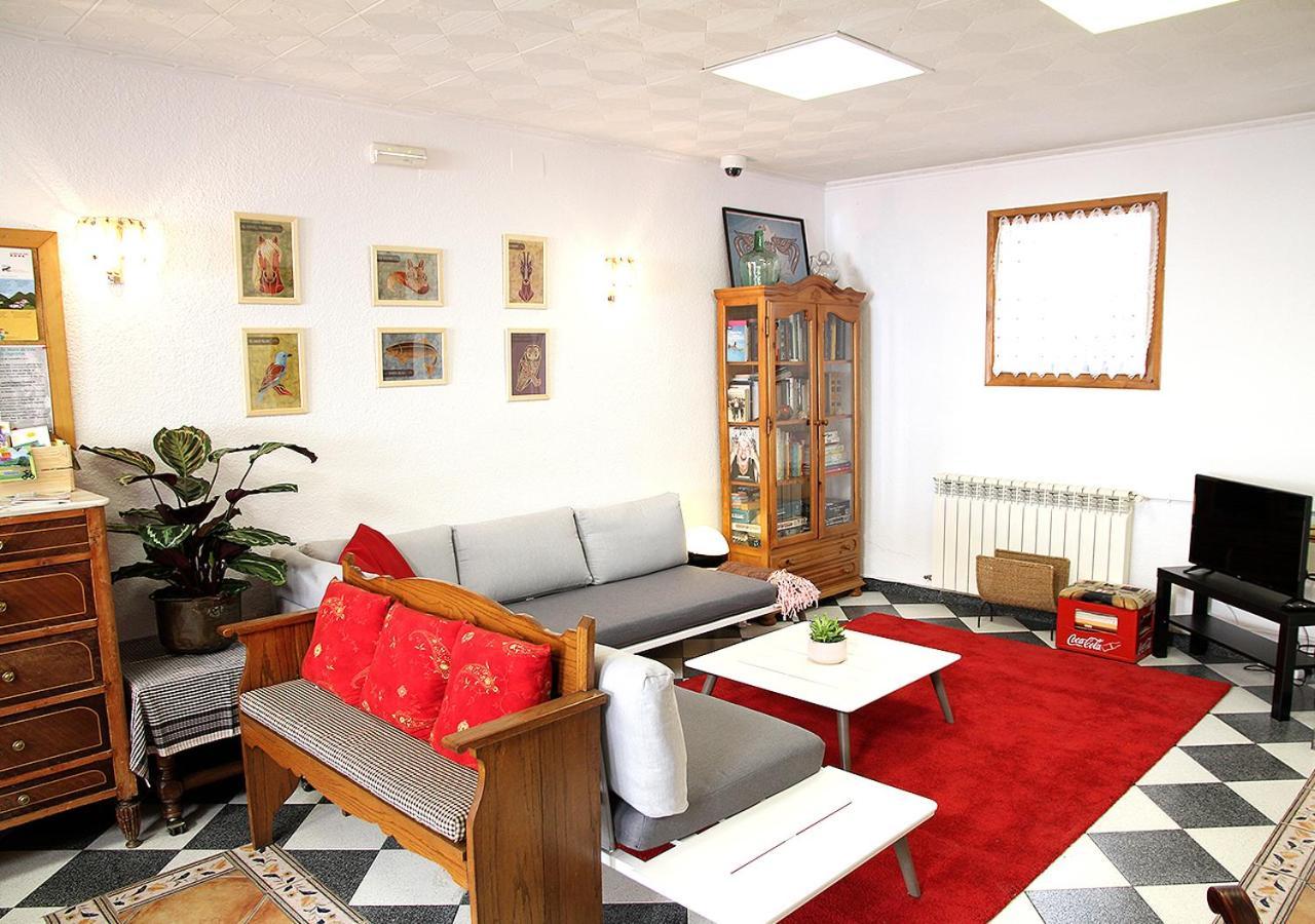 Hostal Fonda Prat Puigcerda Bagian luar foto